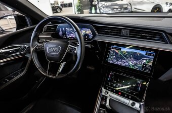 Audi E-tron - 17