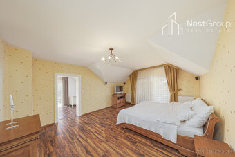 RODINNÁ VILA S BAZÉNOM, POZEMOK 975 m2, DVOJGARÁŽ,TOP POLOHA - 17