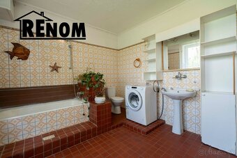 Dvojpodlažný dom na okraji mesta Šaľa (bazén , garáž, záhrad - 17