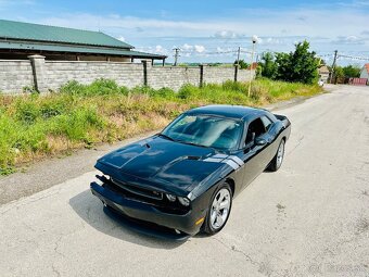 Dodge Challenger R/T Plus V8 5.7 Hemi - 17