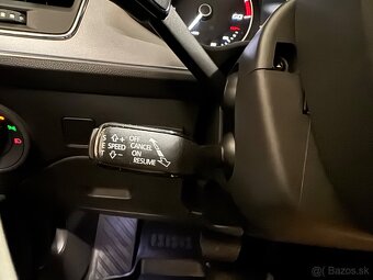 Seat Leon 2,0 TDI 135KW 4x4 2017 DSG Pano Full-LED XPERIENCE - 17