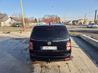 VW cross touran - 17