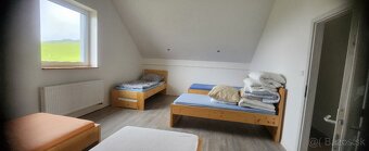 Ponúkame na predaj dvojpodlažný RD v obci Brezovička. - 17
