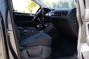 Volkswagen Touran 2.0 TDI Highline DSG - 17