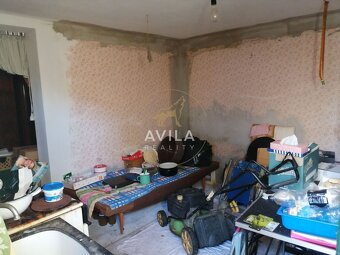 REZERVOVANÝ: 2izbový RD s veľkorysým pozemkom 1962m2 - Šopor - 17