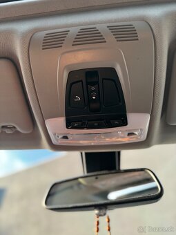 BMW rad 3 320d Sport Line A/T - 17