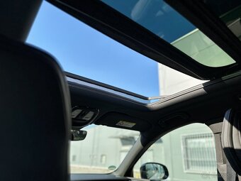 Volvo XC60 B5 R-Design - 17