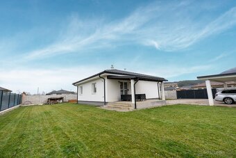Moderný bungalov s krásnym pozemkom 700m2/Podhorie - Beluša - 17