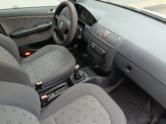 ŠKODA FABIA COMBI COMFORT 1,4 BENZÍN,16v, 74KW, KLIMATIZÁCIA - 17