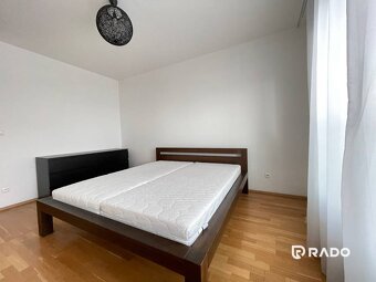 RentHub | Krásny moderný priestranný 2-izb. byt s parkovaním - 17