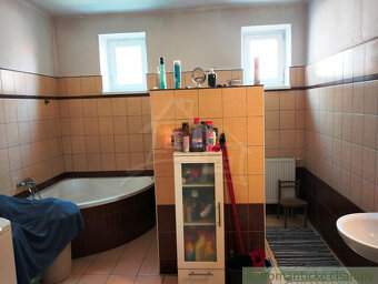 Zachovalý dom s krásnym pozemkom v obci Svinná na predaj - 17