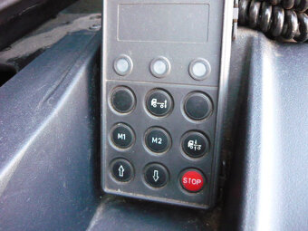 IVECO IG 140 E 22 CHLADÁK+ČELO - 17