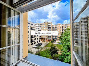 4 izbový CENTRUM - GRÖSSLINGOVA - GARÁŽ v cene  - 139 m2  - 17