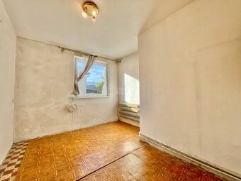 Rodinný dom v Rosine pri Žiline s pozemkom 1245m2 - 17