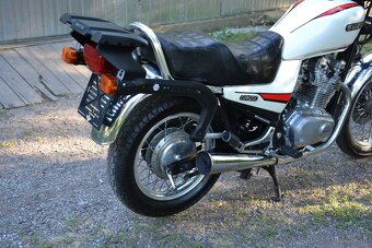 Suzuki GR650 - 17