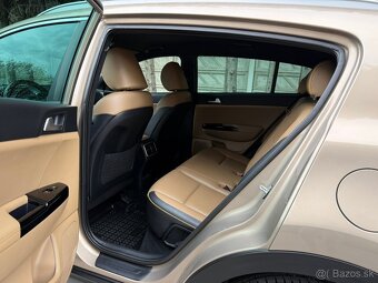 KIA SPORTAGE 1.6 GDI PLATINUM/ 56 000 KM/ 1.MAJITEĽ/ SK AUTO - 17