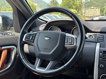 Land Rover Discovery Sport 2,0 D 132 kW 9st.  Autobiography - 17
