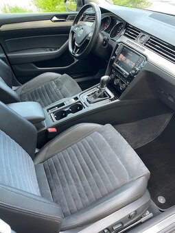 Volkswagen Passat 2,0TDI 110KW DSG HIGHLINE - 17