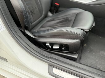 BMW M340i XDrive Touring 2020 - 17