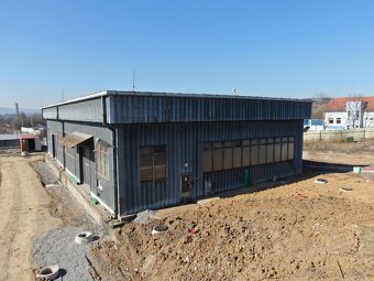 Priemyselný areál vo Zvolene – možnosť kúpy jednotlivých hál - 17