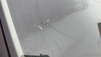 Volkswagen Jetta 1.6 TDI Comfortline - 17