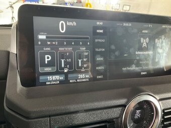 INEOS Grenadier 3.0 TwinTurbo Diesel Station Wagon Fieldmast - 17
