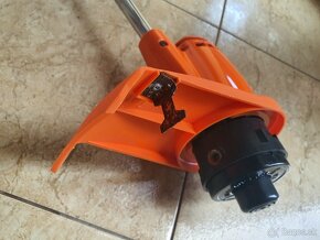 Strunová kosačka Black & Decker 9" Cut z Ameriky na 120V - 17