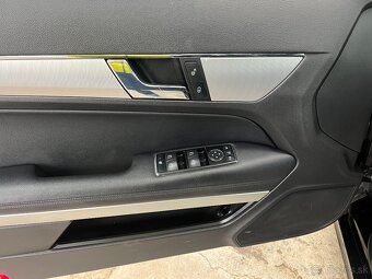 Mercedes-Benz Třídy E 350 CGi 215Kw Coupe AUTOMAT KŮŽE NAVI - 17