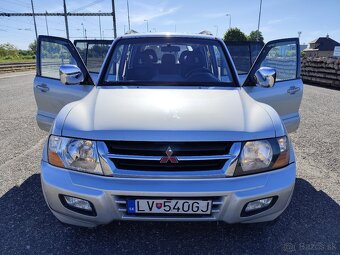 Mitsubishi Pajero 3.2 - 17