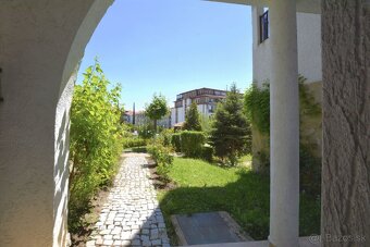 Apartmán 3+kk s verandou a výhledem na bazén sv.Vlas BG - 17