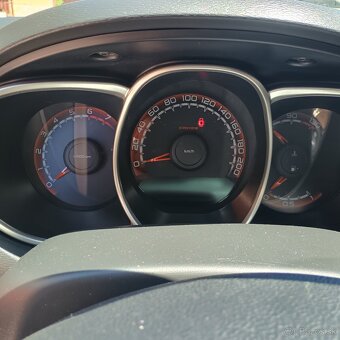 Lada vesta SW cross 1.6 16V MPI Ice - 17