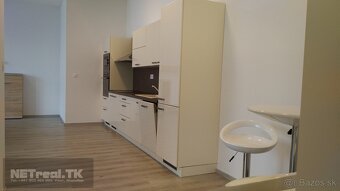 BBC1,BBC5,ACCENTURE- Plynárenská ul. - 72m2 byt - PARKING - - 17