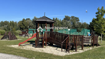 Vilka pri jazere a lese v prestížnom Penati Golf Resort - 17