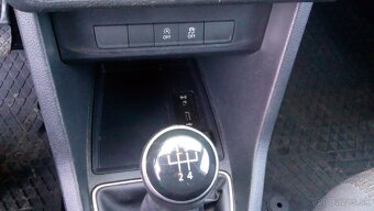 Havarovane-Volkswagen Caddy 2,0 tdi r.v.2019 - 17
