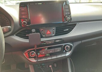 Hyundai i30 1.0-1.MAJ.-KAMERA-ISOFIX - 17