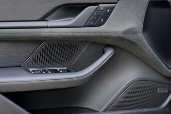 Porsche Taycan Sport Turismo GTS - 17