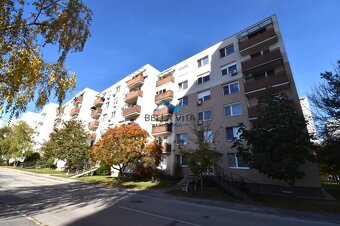 EXKLUZÍVNE Priestranný 2-izbový byt s balkónom v centre Gala - 17