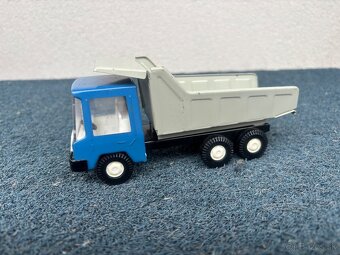 Staré autíčka - 17