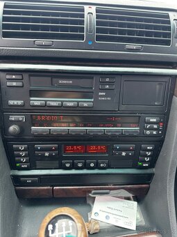 Rozpredam BMW e38 725tds - 17