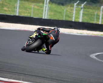 KAWASAKI ZX10R - 17