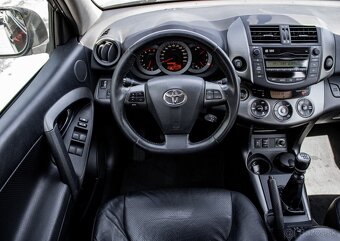 Toyota RAV4 2.2l D-4D 150 Lux - 17