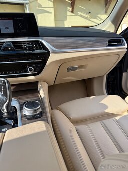 BMW 520d Xdrive G30 SK auto, soft close - 17