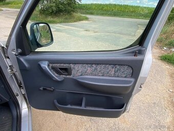 Citroen Berlingo 2.0 HDI 66 kW tažné 194tkm nové ČR serviska - 17