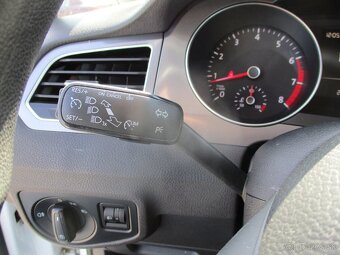VW GOLF SPORTSVAN 1,2TSi 63kw 06/2016 bez koroze - 17