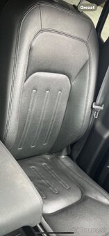 Land Rover Defender P400 - 17