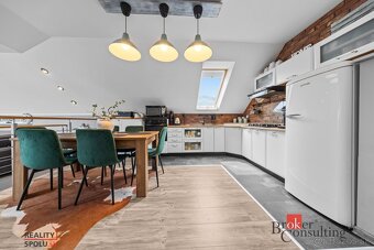 Krásny , slnečný , dvojgeneračný rodinný dom vo Vajnoroch - 17