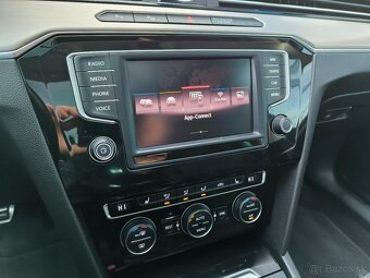 Volkswagen Passat Variant 2.0TDI - Highline - 2016 - 17