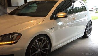 DYNAMICKE LED SMEROVKY DO SPATNYCH ZRKADIEL - 17