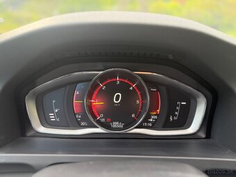 Volvo V60 D3 R-Design 110kW A/T - 17