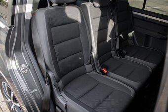 Volkswagen Touran - 17